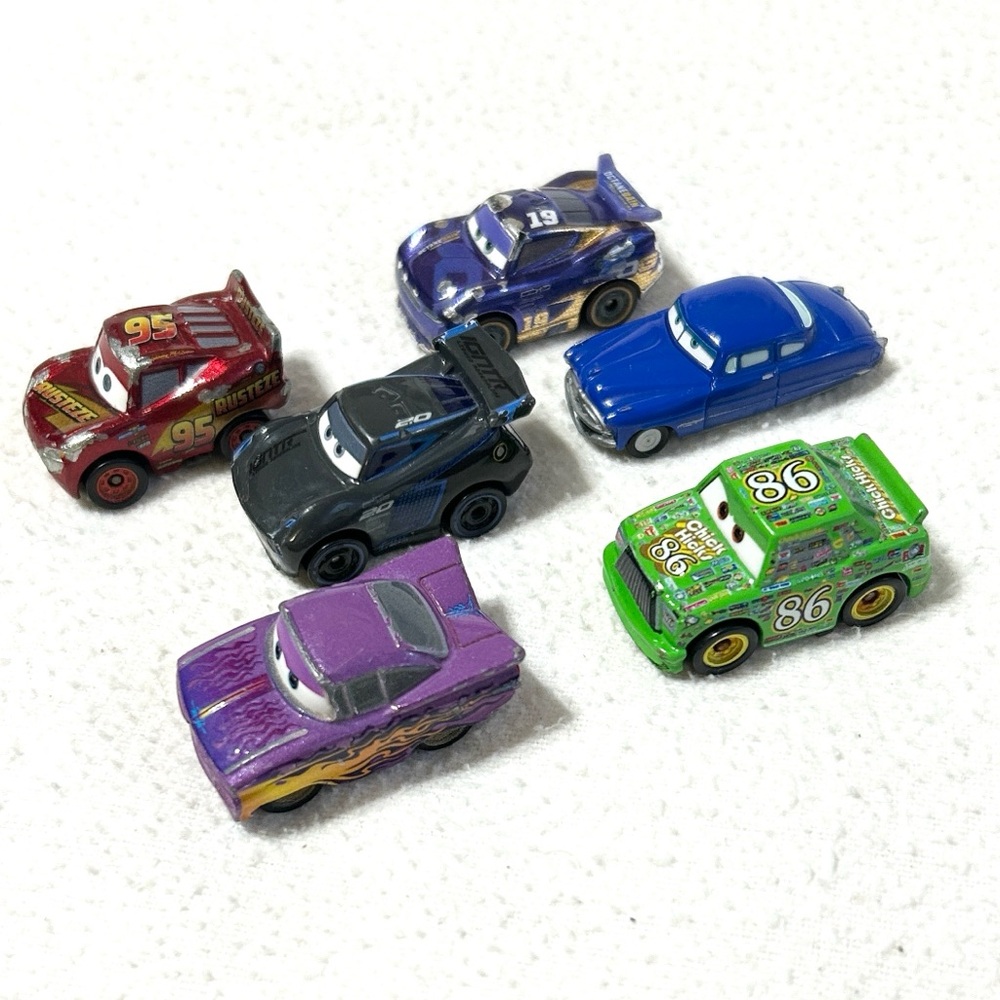 Disney Pixar Cars Mini Racers. 1.5” Long. Lightning McQueen, Ramone,Chick Hicks+